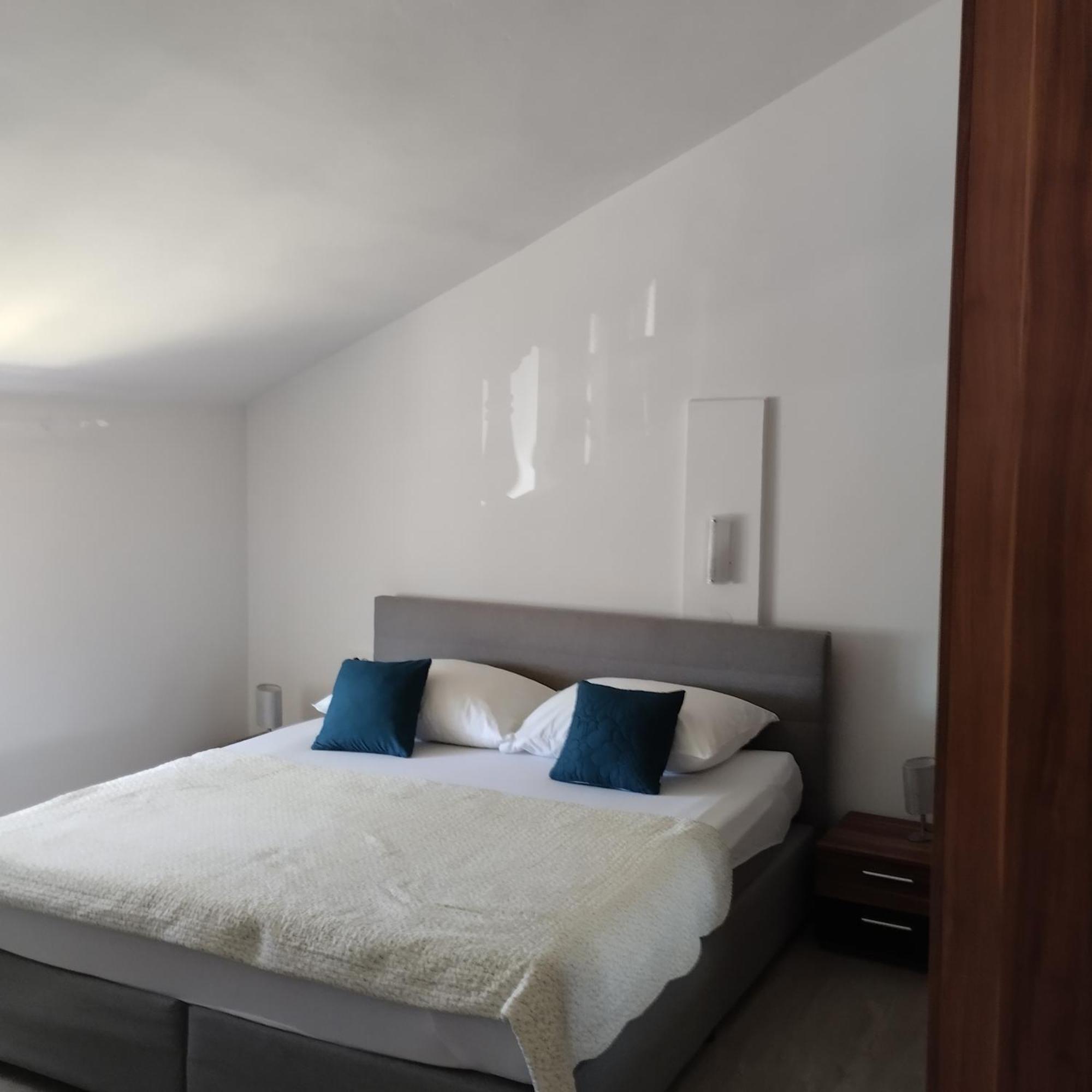 Apartmani Gero Lopar Buitenkant foto