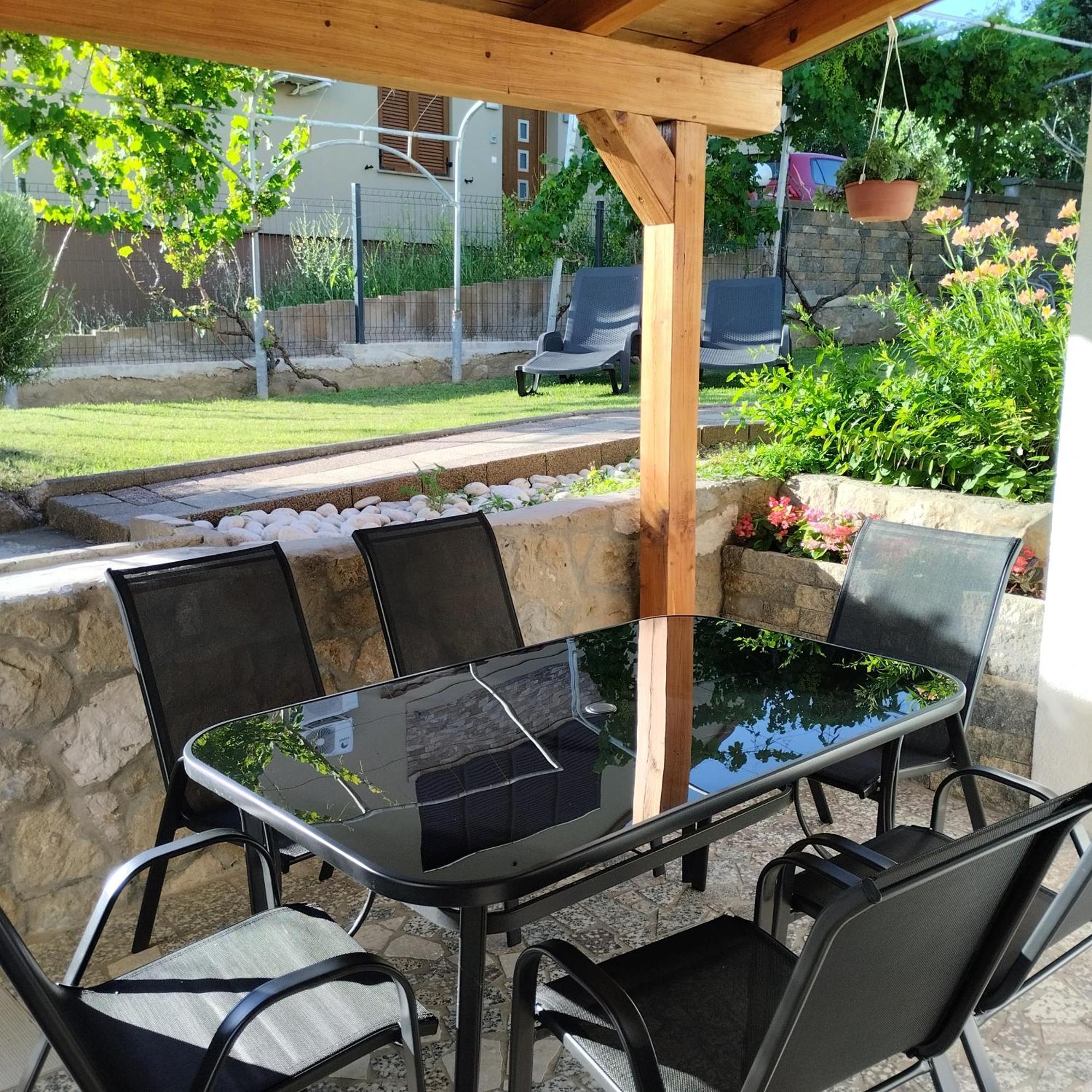 Apartmani Gero Lopar Buitenkant foto